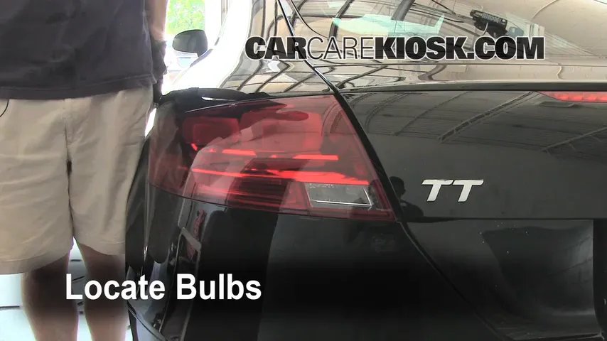 2008 Audi TT Quattro 3.2L V6 Coupe Lights Tail Light (replace bulb)